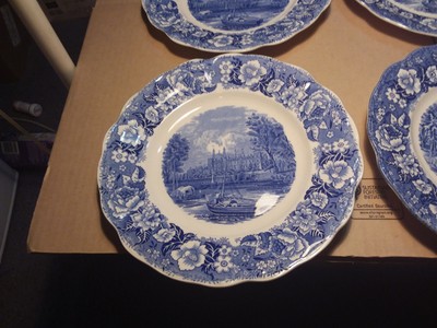 5 PLATES  - FLOW BLUE - 