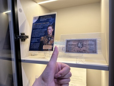 Foto dell'oggetto di un acquirente verificato