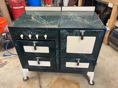 Antique Oxford Universal Gas Range