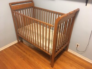 Solid Oak Crib Buy Or Sell Cribs In Ontario Kijiji Classifieds