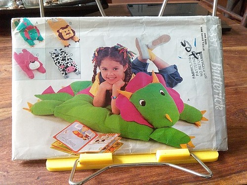 the pillows 3点セット Amazon.com: GForce 3 Piece Travel Pillow Set with Earplugs