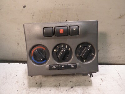 Centralina comando clima manuale OPEL ZAFIRA 29032004 B5690 2004