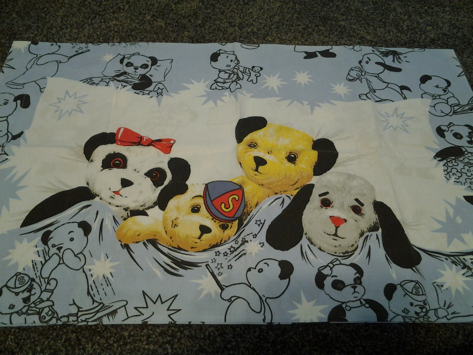 vintage panda design duvet? made in great britain w/case