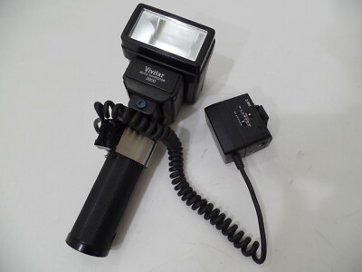 Vivitar 3900 Auto Thyristor and Remote Sensor Flash Untested