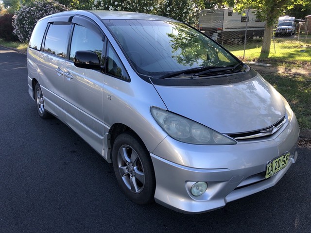 Toyota estima 2004