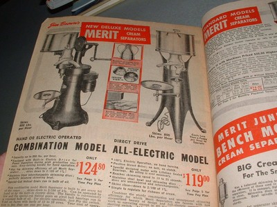 1947 Vintage FARM CATALOG Lawn, Garden, Chickens, Tools, Sprayers, Chicks, Fence