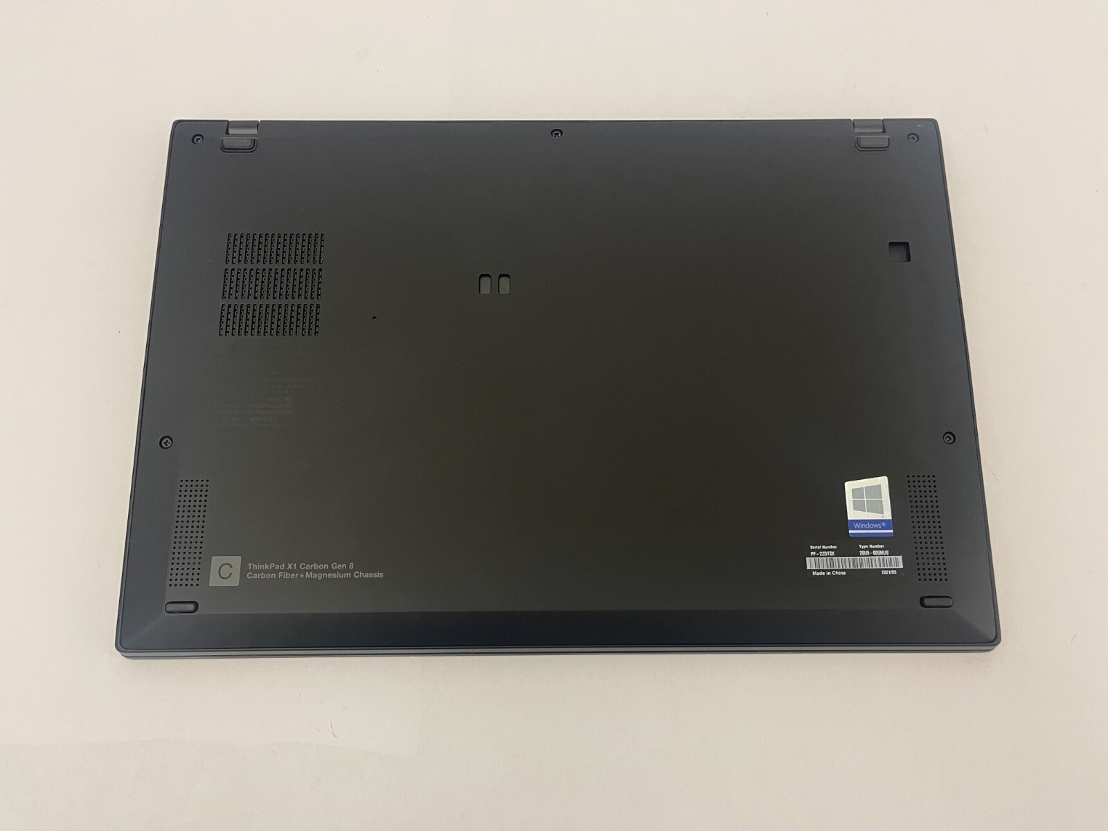 Lenovo ThinkPad X1 Carbon Gen 8 14