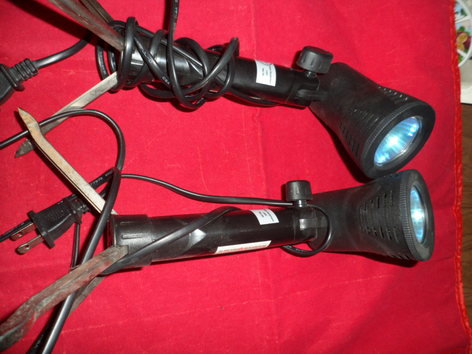 ADJUSTABLE PHOTOGRAPHY LIGHTS with STANDS and LIGHTING lot of 2