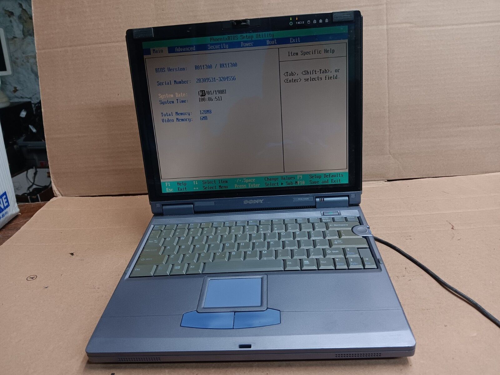 Vintage Sony Vaio PCG-XG29 Laptop P3 @ 750 MHz 14.1 Vintage Sony Vaio PCG-XG29 Laptop P3 @ 750 MHz 14.1