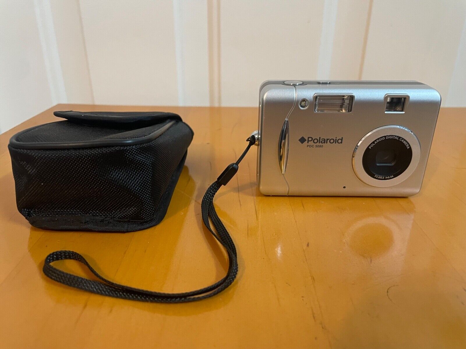 Polaroid PDC 5080 5.0MP Digital Camera - Silver Please read Polaroid PDC 5080 5.0MP Digital Camera - Silver Please read