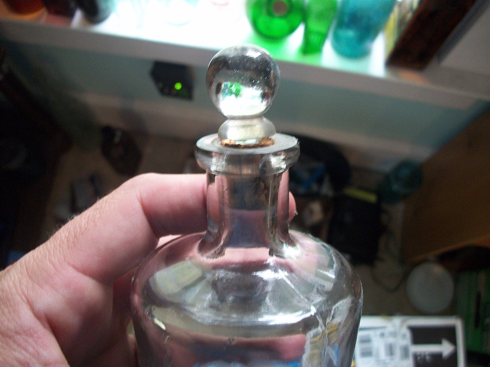 NEAT $AN-ORAL DOLLAR SYMBOL FOR S DENTAL BOTTLE? WITH GLASS STOPPER 1900 ERA