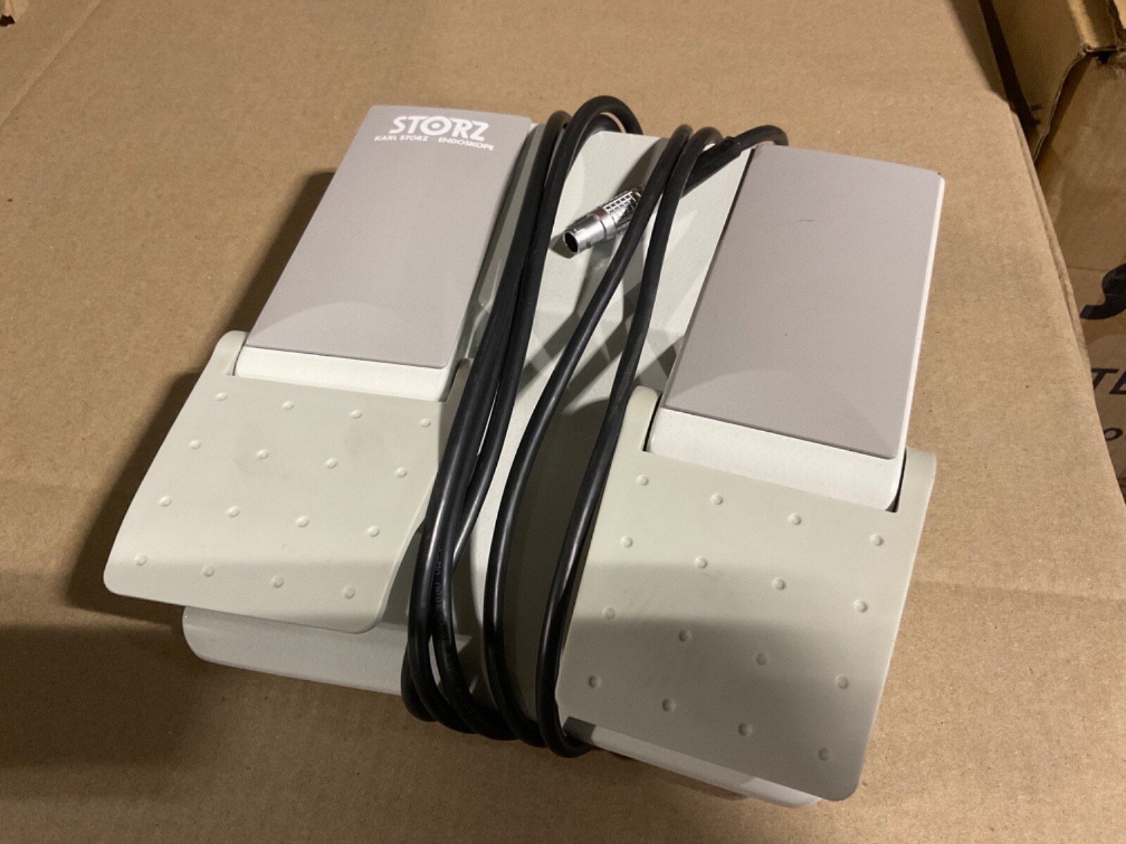 Karl Storz 20014330 Two-Pedal Footswitch | eBay Karl Storz 20014330 Two-Pedal Footswitch | eBay