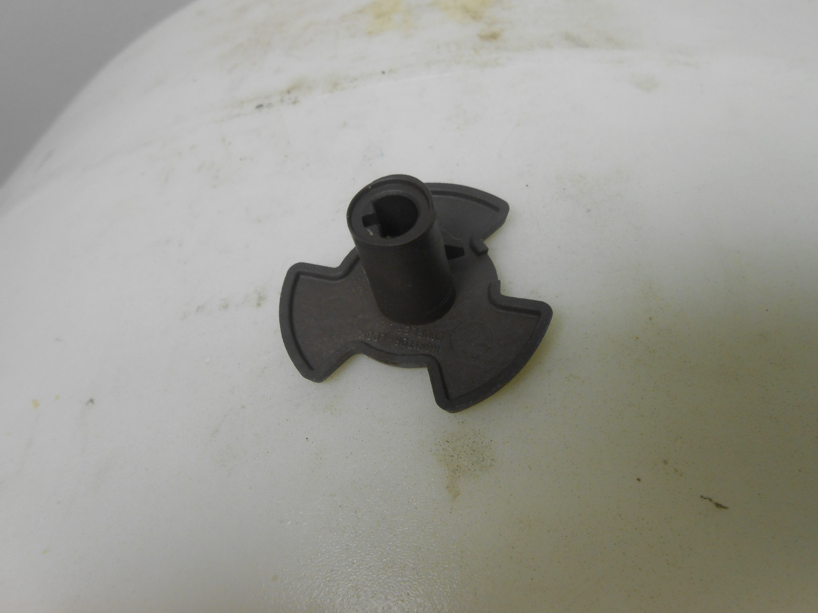 Samsung Microwave Oven Tray Coupling DE97-00251A