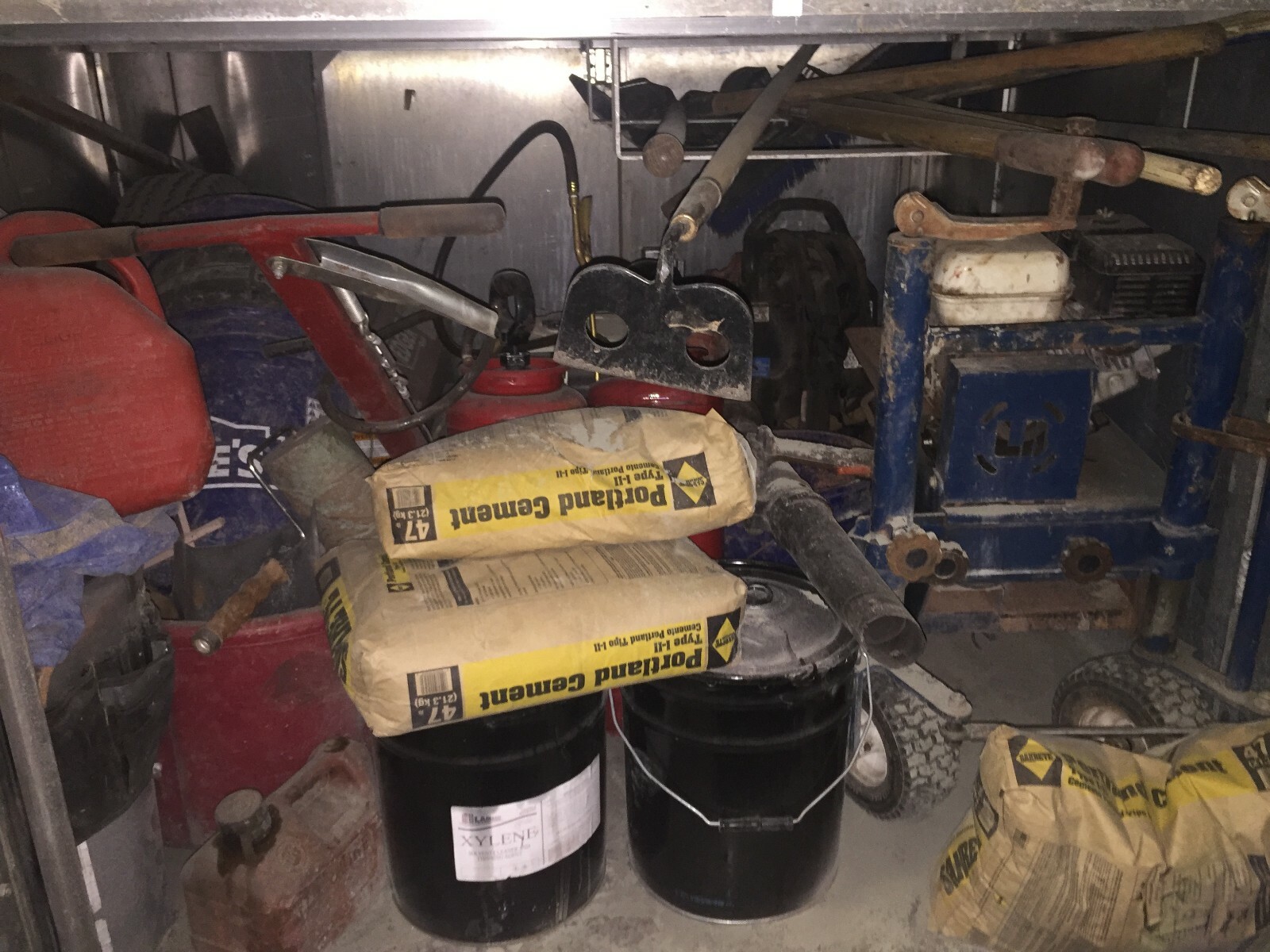 CONCRETE CURBING TRAILER LIL BUBBA