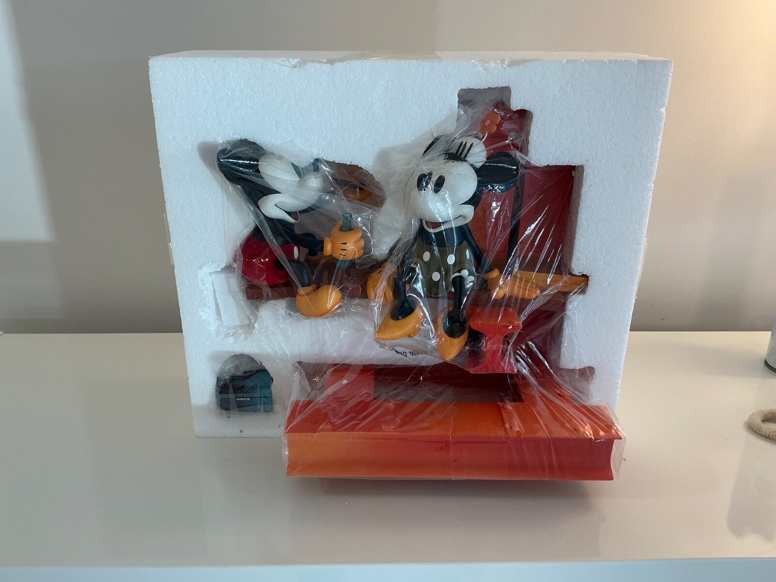 Walt Disney Mickey Mouse Building A Building Big Statue LE