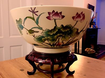 Gorgeous Quinlong era large decorative polychrome bowl with vivid detailed garden scenes of birds insects and flowers