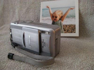 Canon PowerShot S45 - Silver - 4.0MP Digital Camera works great - battery & card