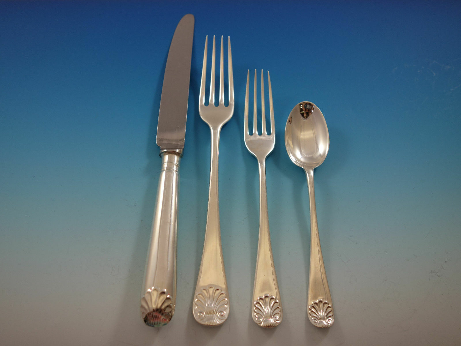 English Shell by Lunt Sterling Silver Regular Size Place Setting s 4pc
