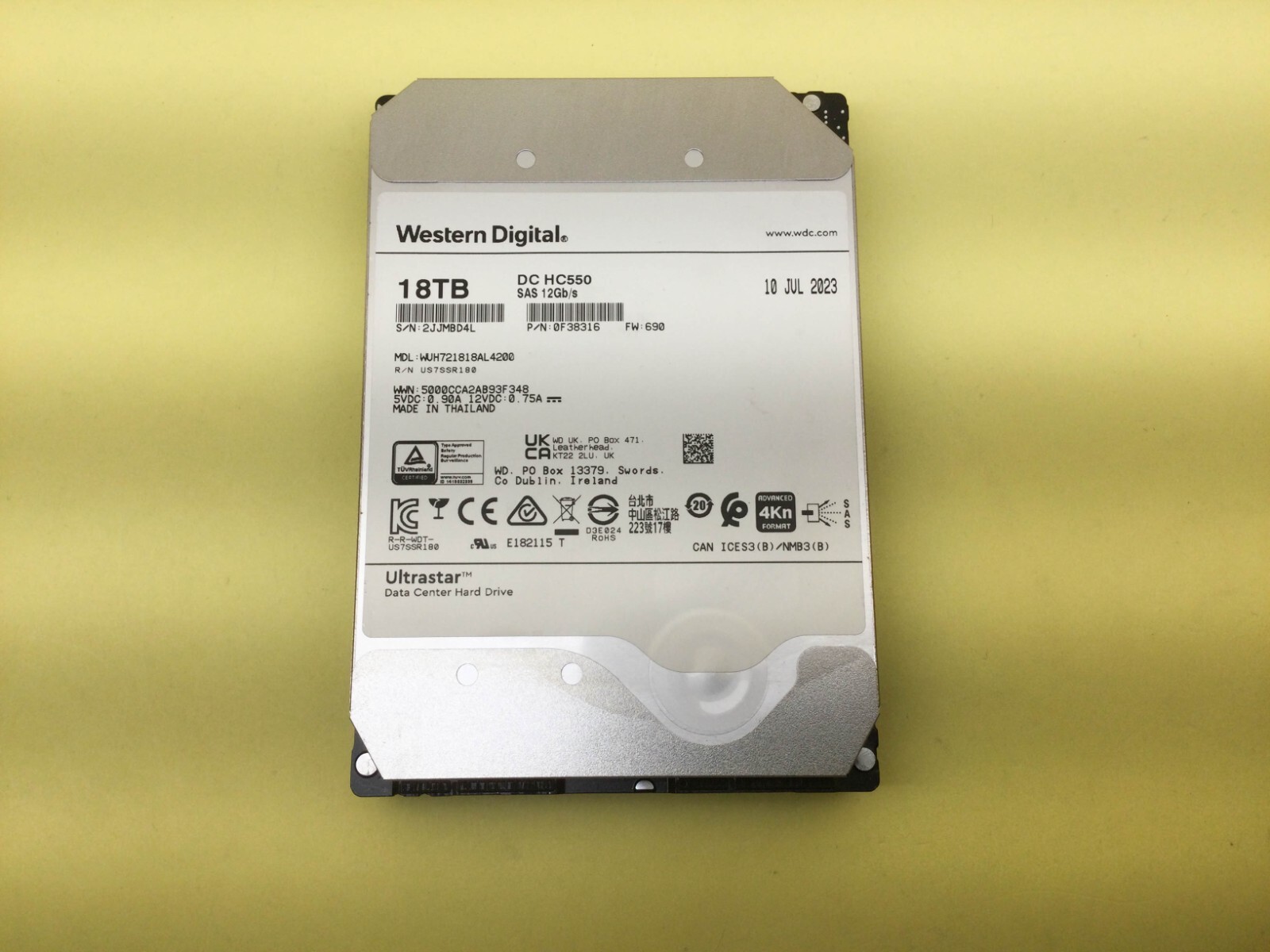 大容量HDD WD 18TB HC550 NAS 3.5インチ SATA Amazon.com: Western Digital Ultrastar DC HC550 18 TB Hard