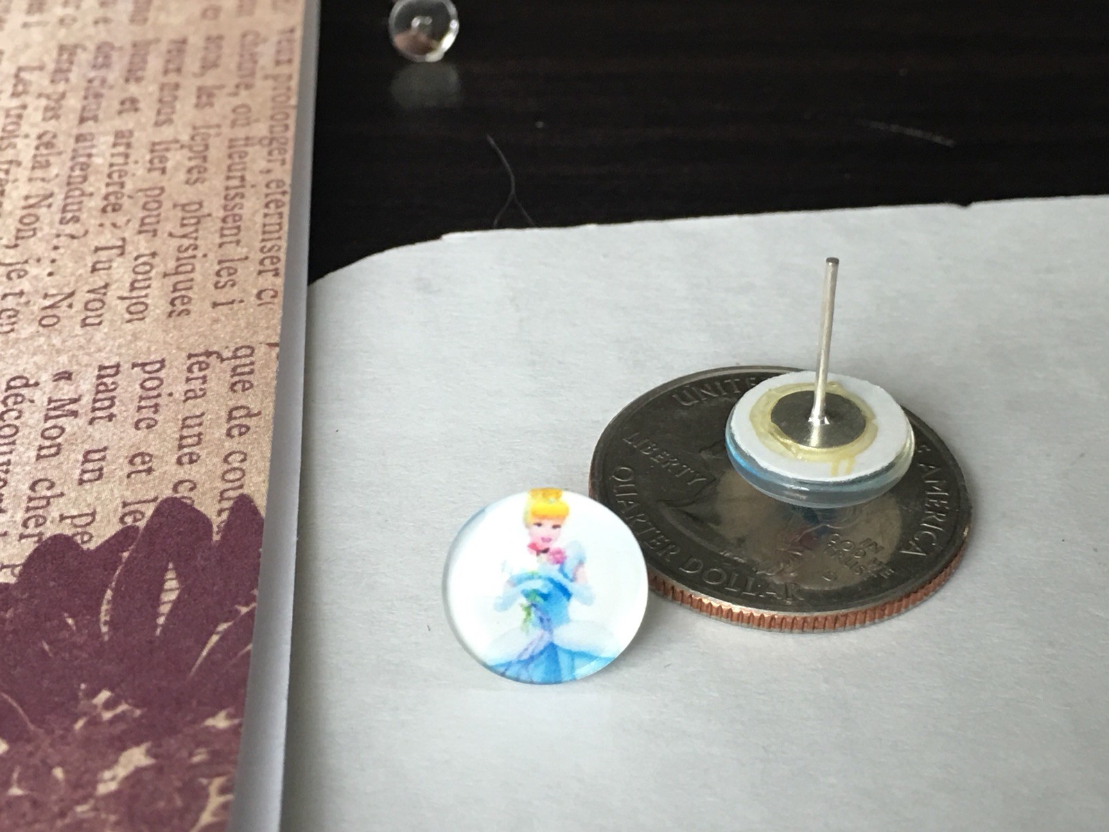 DISNEY PRINCESS Earrings AURORA Sleeping Beauty Glass cabochon post stud yellow