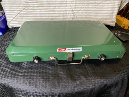 Vintage Coleman Deluxe Propane Camp Stove  5410 A 700 Gas Li