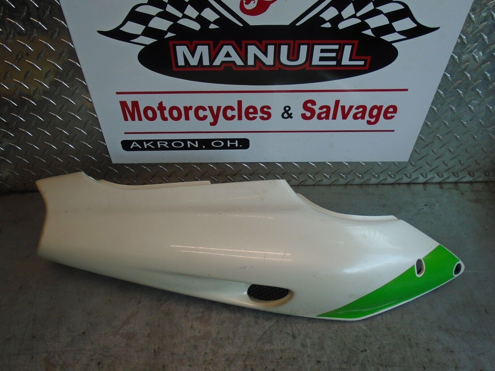 94 96 KAWASAKI ZX9R NINJA RIGHT SIDE REAR TAIL OEM 56061 94 96 KAWASAKI ZX9R NINJA RIGHT SIDE REAR TAIL OEM 56061