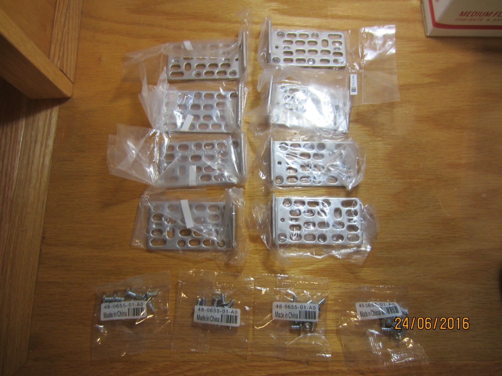 Lot of 4 pair, Cisco 700-24293-02 1U Rack Mount Kit Bracket Ears with Screws