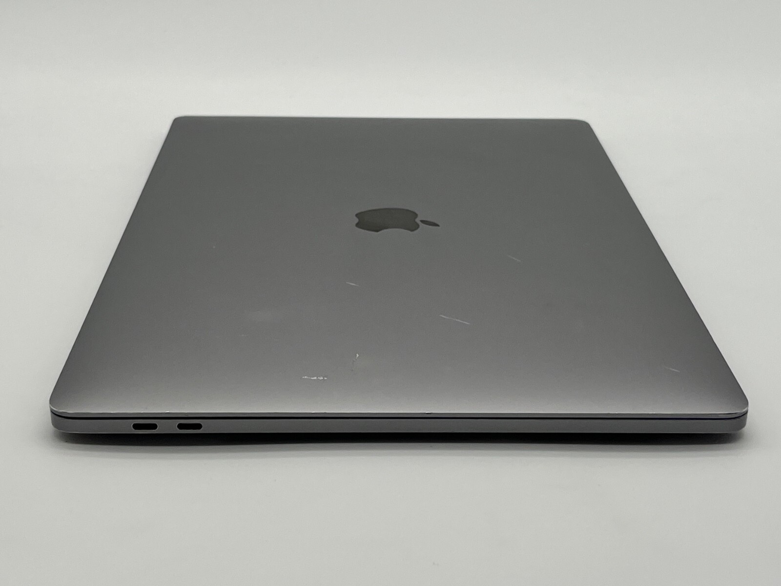 【美品】MacBook Pro 256GB Amazon.co.jp: 【整備済み品】 Apple MacBook Pro 2017(15インチ