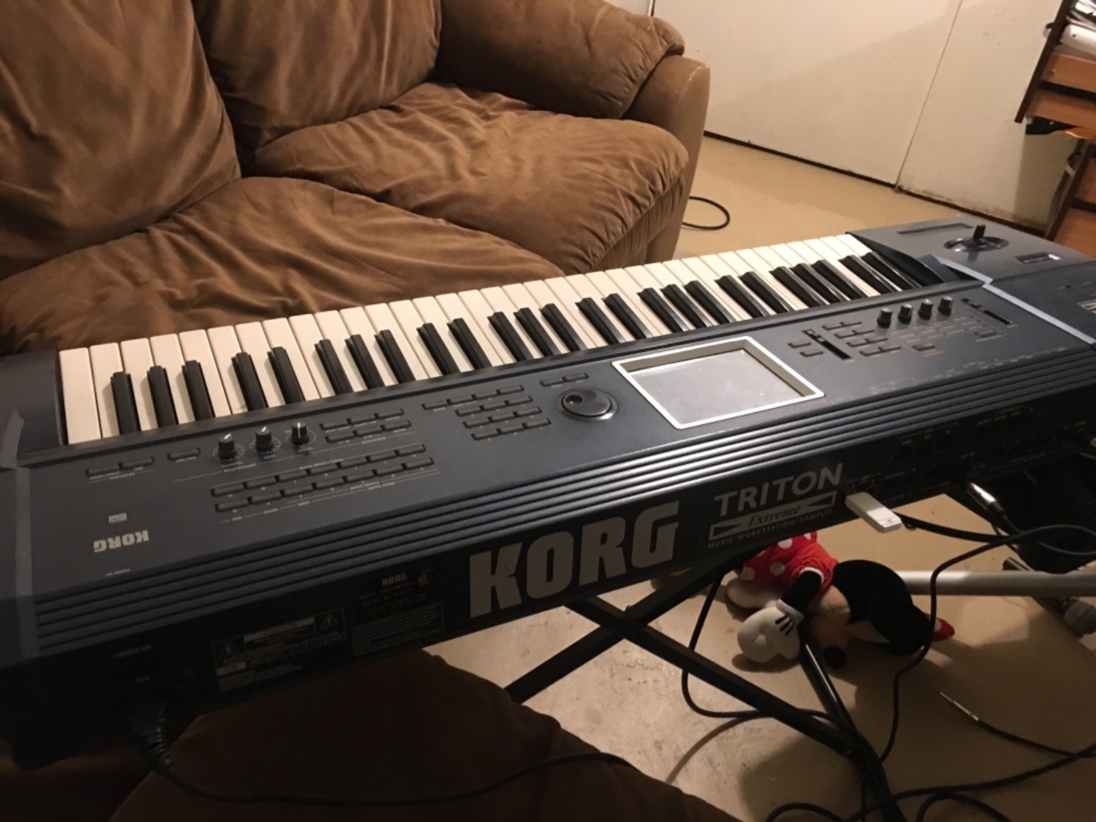 Korg Triton Extreme 61 96mb ram