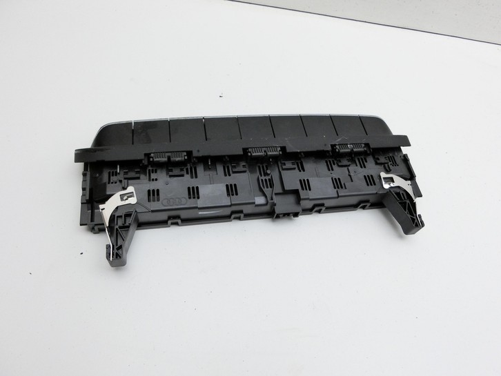 Audi A4 8W B9 15-19 Schalter Taster drive select PDC Off Audi A4 8W B9 15-19 05.04.2016 8W0925301BC 8W0925301... Vorschau 5