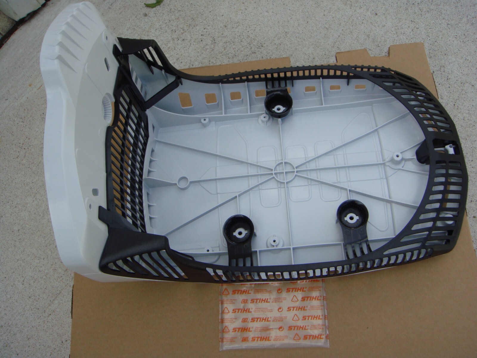 GENUINE STIHL BR800 BR800X BR800C BLOWER FRAME W/GRILL - NEW