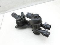 VW Golf Plus 5M 08-14 TSI 1,4 90KW Thermostat Flansch Thermostatgehäuse VW Golf Plus 5M 08-14 04.12.2009 03C121111T... Vorschau 4
