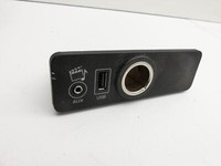 Jaguar XF X250 11-15 Blende Armaturenbrett AUX USB 12V Anschluss Jaguar XF X250 11-15 19.06.2014 gebraucht Vorschau 2