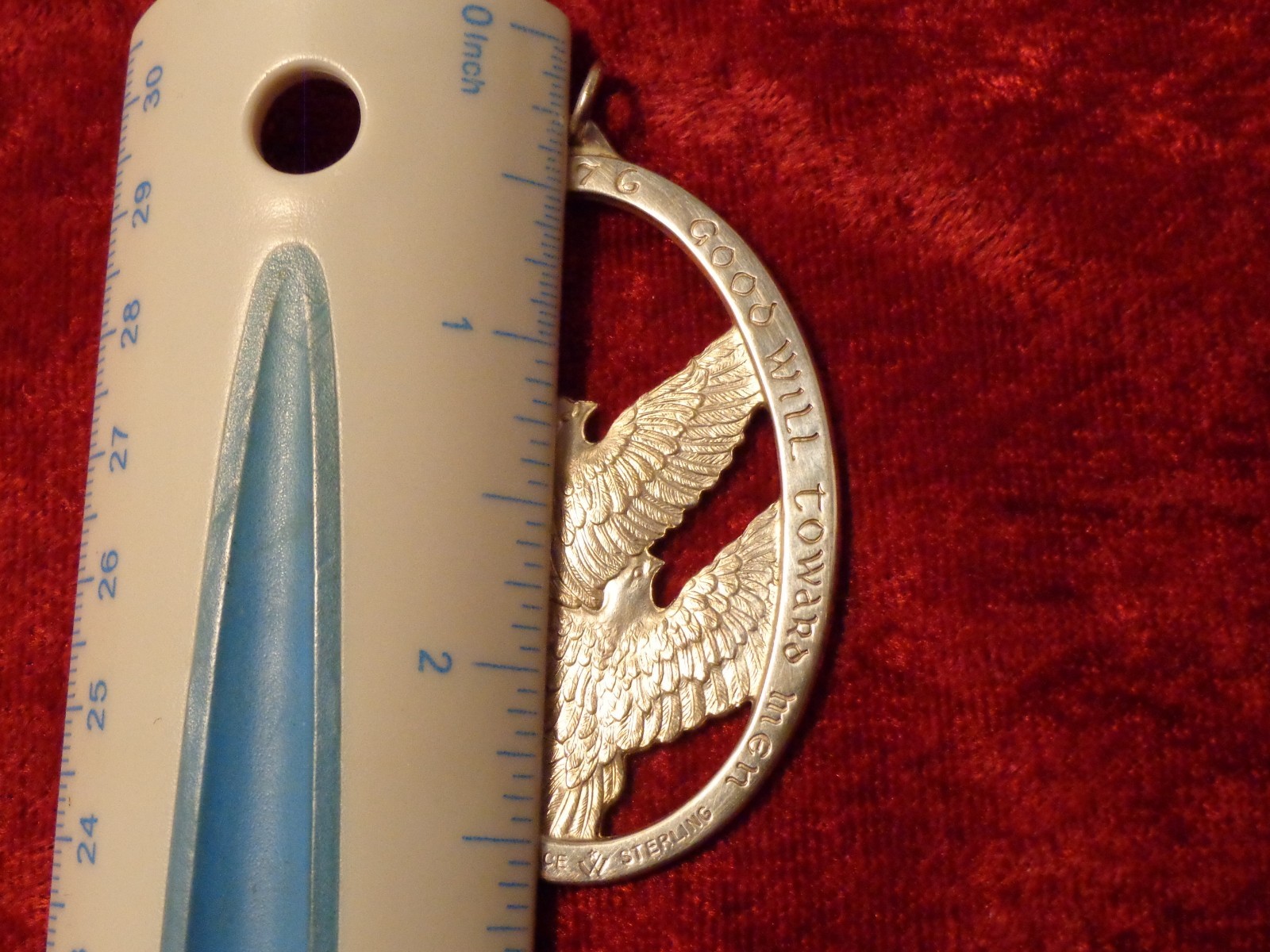 Sterling Silver 1976 Wallace Peace on Earth Christmas Ornament