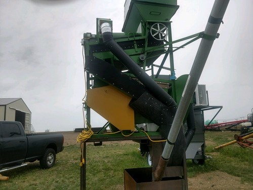 2016 Lightfoot Seed Cleaner