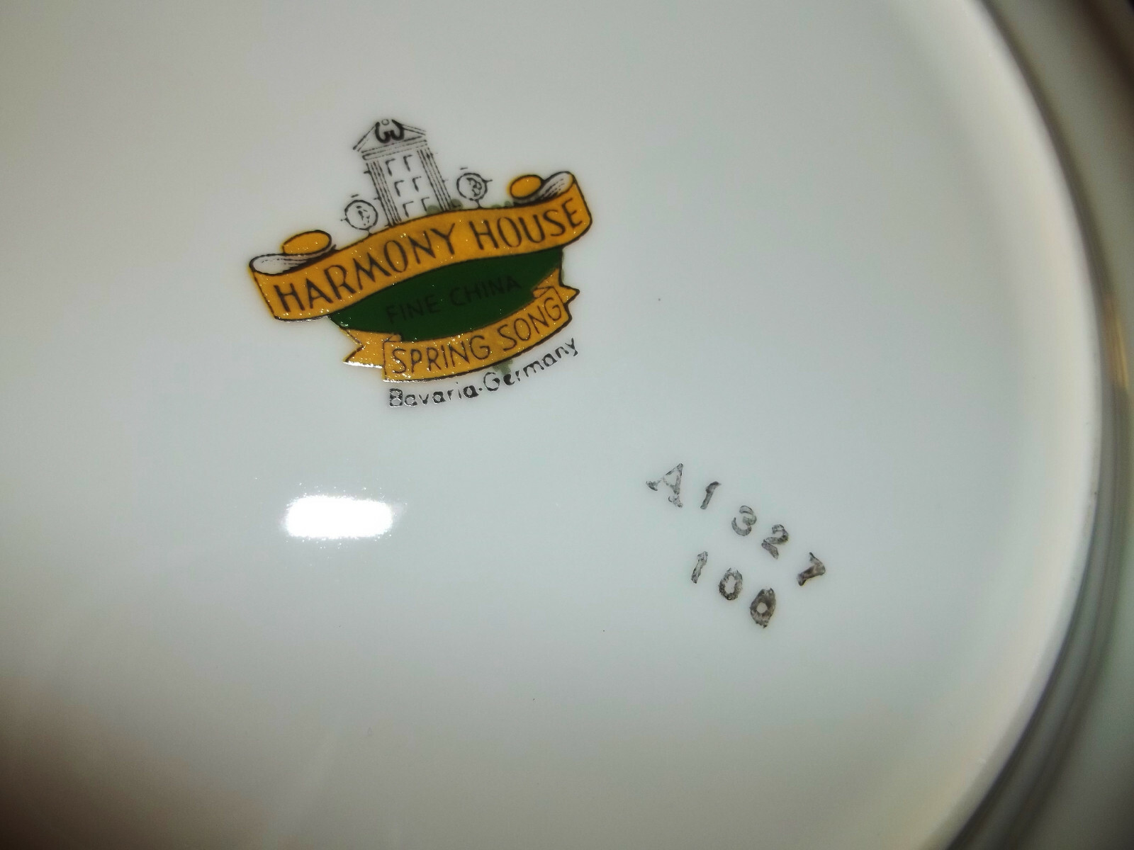 MINT LOT - 4 Harmony House SPRING SONG SALAD PLATES - Free Expedited Shipping