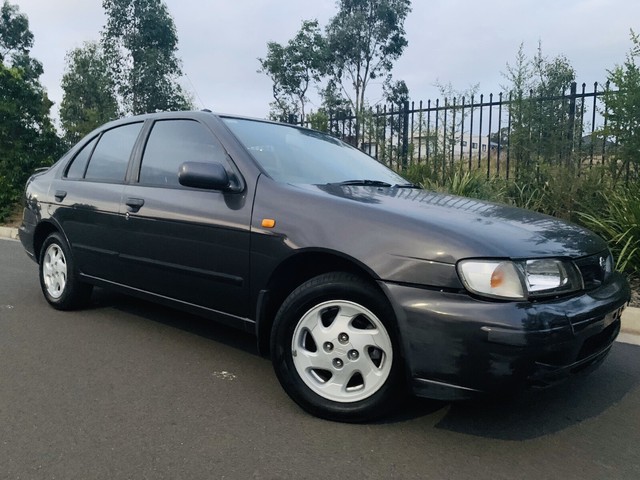 Nissan pulsar 2000