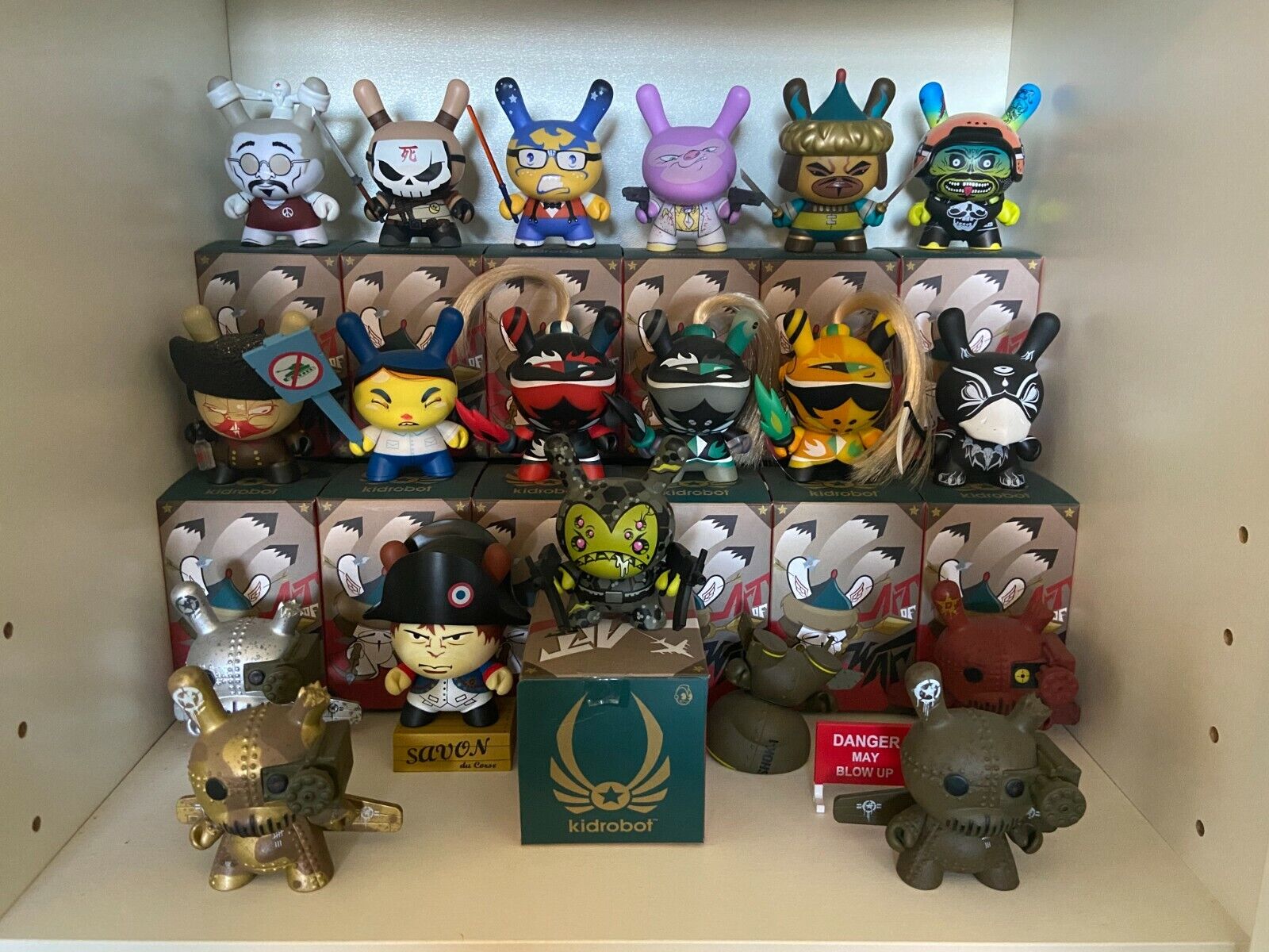 Kidrobot Art Of War 3” Dunny COMPLETE SET Of 19 vinyl toy Kidrobot Art Of War 3” Dunny COMPLETE SET Of 19 vinyl toy