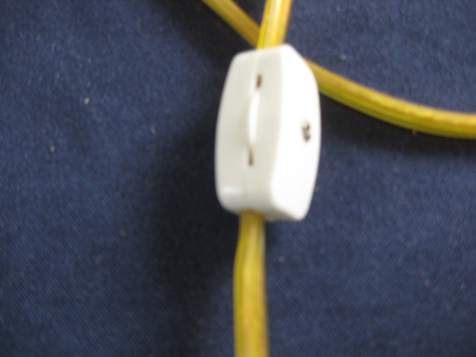 NIGHT LIGHT  SWITCH ON 6 FOOT CORD