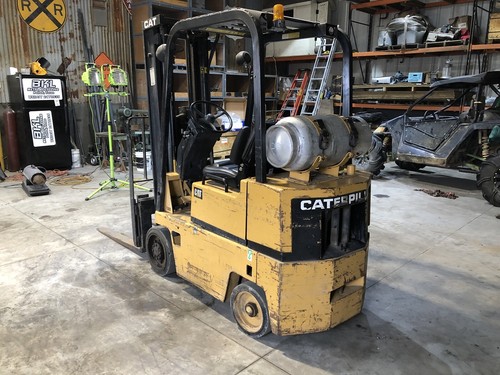 Used Cushion Forklift: Cat T30D,