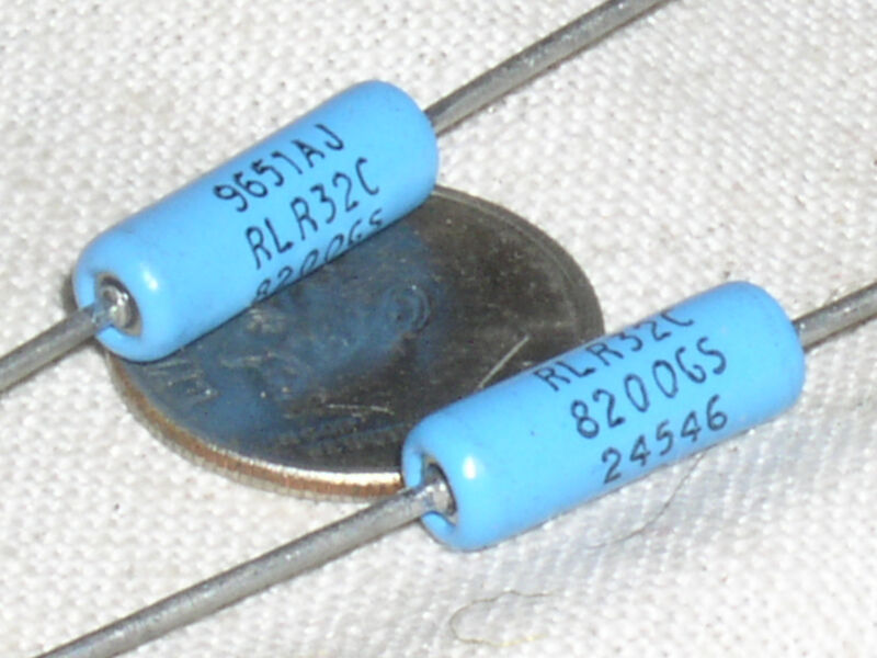 2 Nos Brand New Dale Rlr32c Rlr32c8200gs Mil Military Resistor 820 Ohm Mf 1w 2%