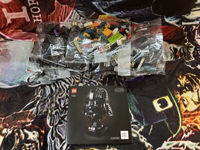 LEGO Star Wars: Darth Vader Helmet (75304)