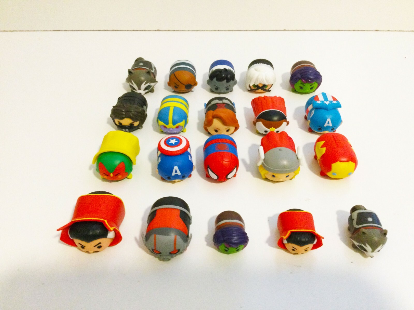 TSMU TSMU✨MARVEL✨ディズニーツムツム✨MysteryPack Tsum Tsum Marvel Mystery Pack Series 4 Blind Bag New Sealed
