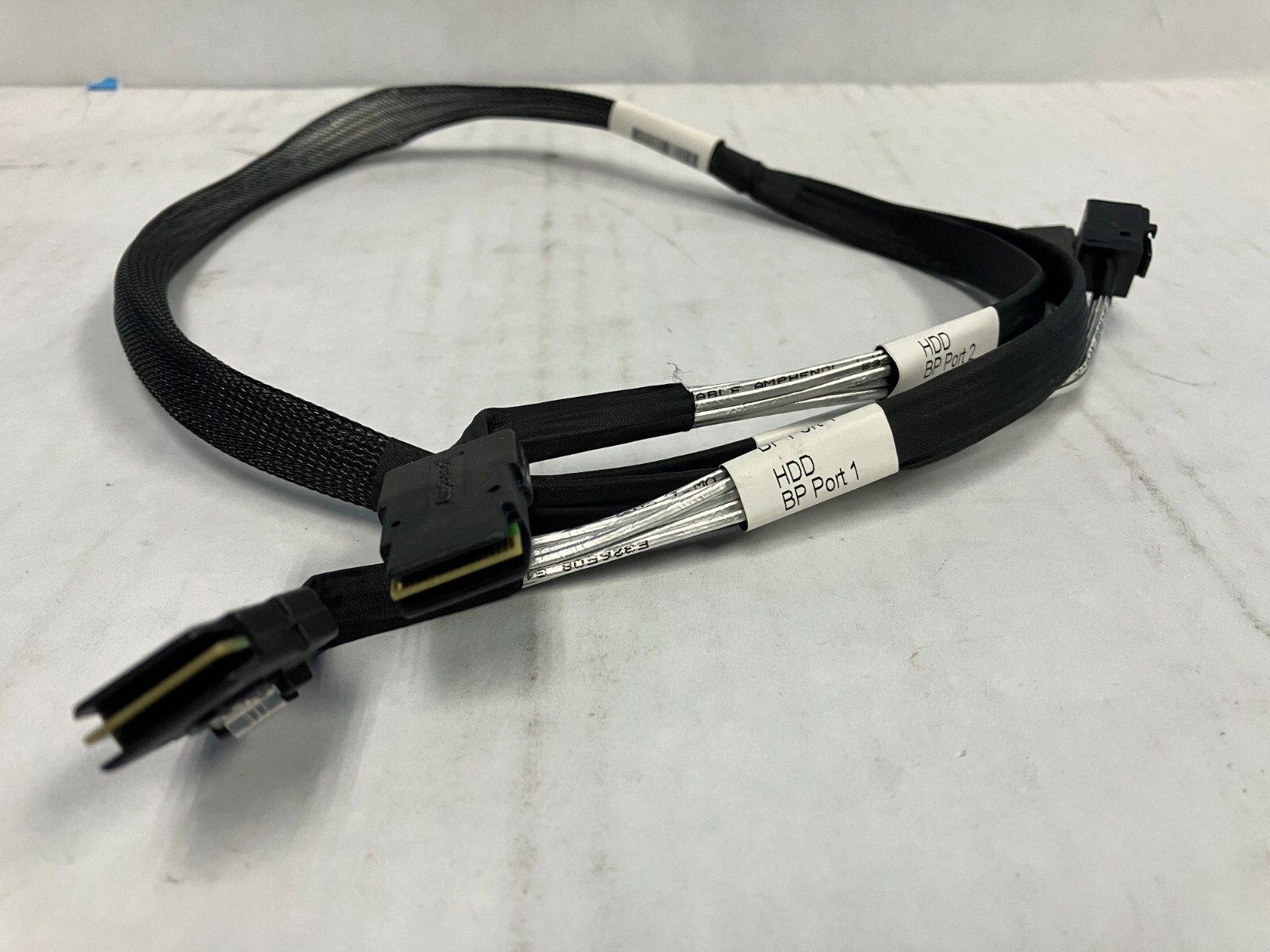 HP 620797???001ケーブル???UタイプMini SAS to Mini - SAS to Mini - SAS 717429-001 HP EXTERNAL MINI SAS TO MINI SAS HD 12G CABLE 2M
