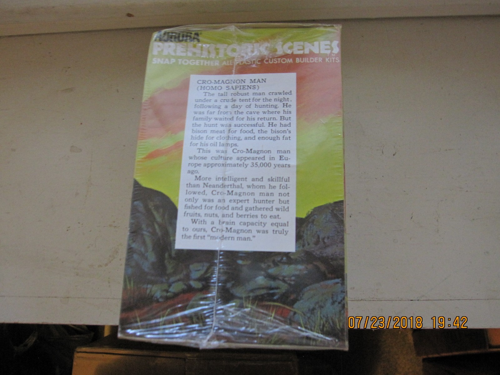 CRO MAGNON MAN PREHISTORIC SCENES HOMOSAPIENS VERY RARE AURORA BRAND NEW NIB NR