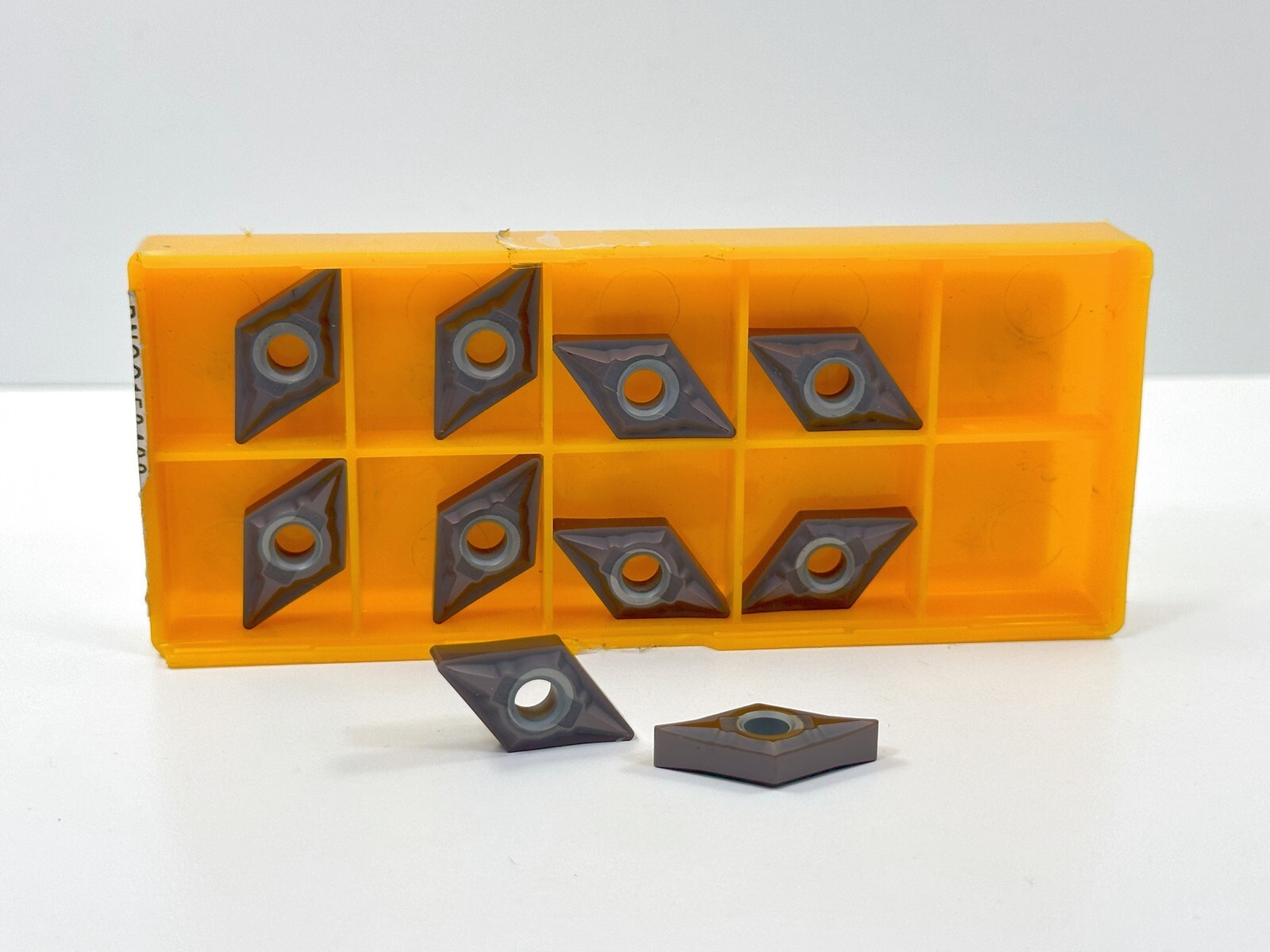 MITSUBISHI DNGG432FJ DNGG150408-FJ New Carbide Inserts Grade MITSUBISHI DNGG432FJ DNGG150408-FJ New Carbide Inserts Grade
