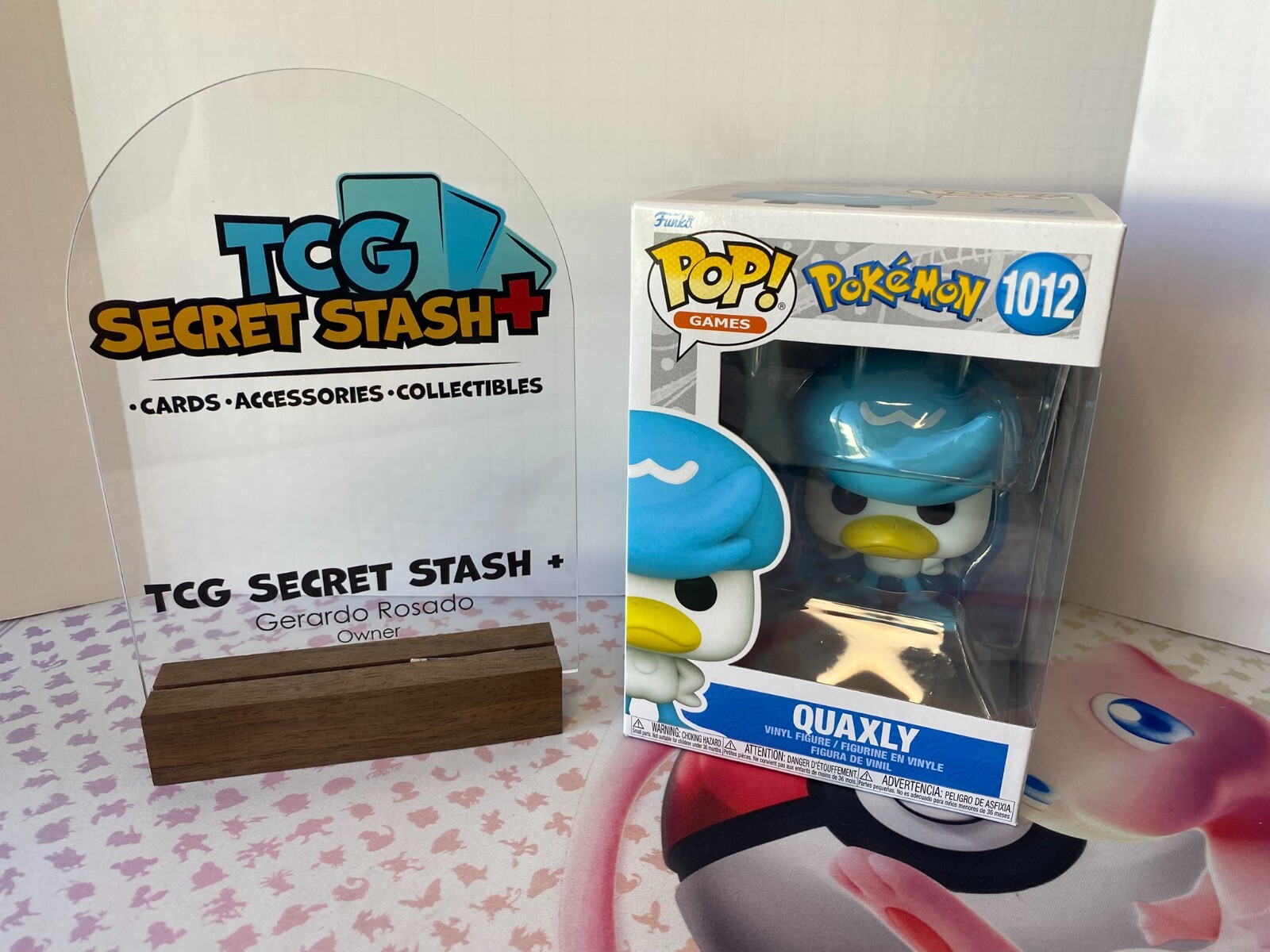 Funko Pop! Vinyl: Pokémon - Quaxly #1012 W/Protector Funko Pop! Vinyl: Pokémon - Quaxly #1012 W/Protector