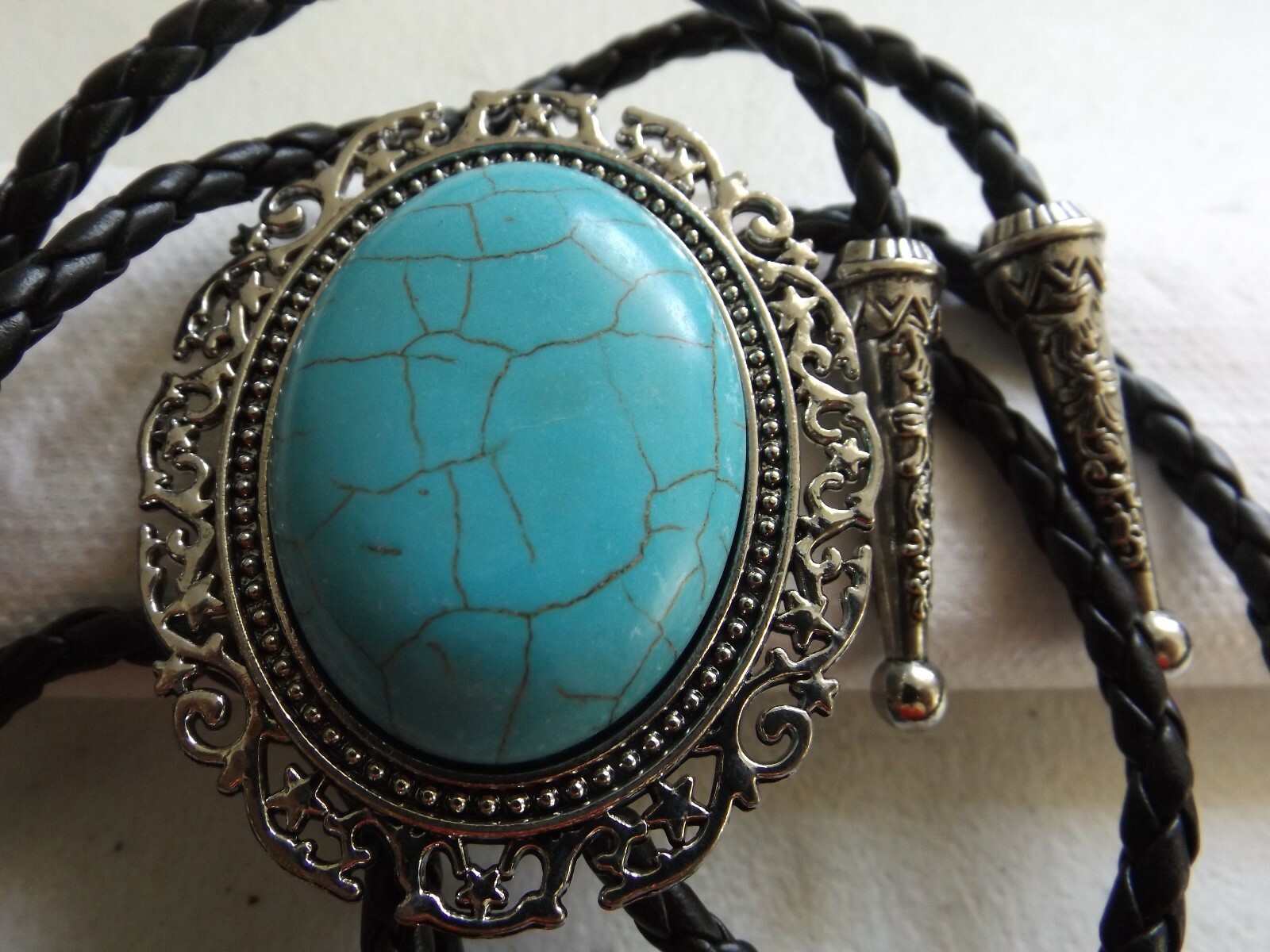 Westestern Cowboy Men's Bolo Tie Pendant Necklace Faux Turquois Silver Tone, NEW