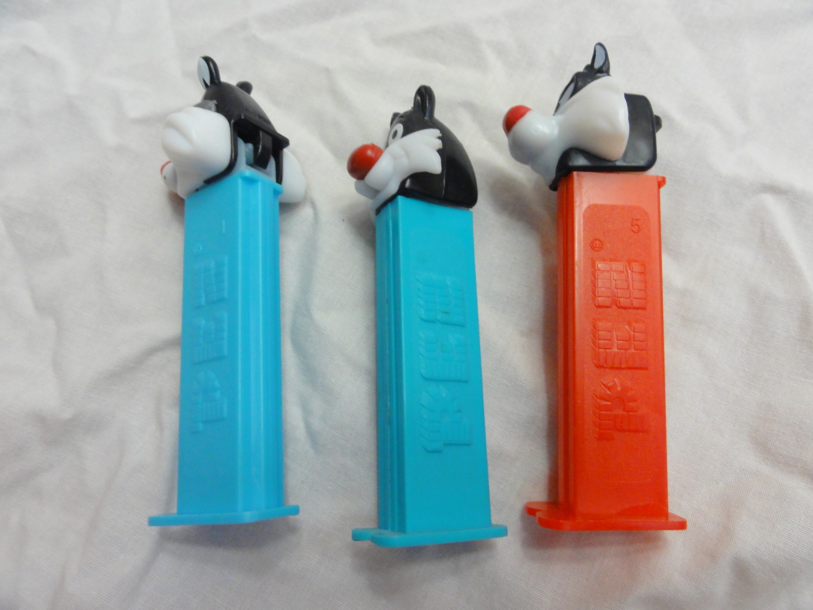 Pez Lot 3 - LOONEY TUNES - Sylvester Issue A, B, & Cool 