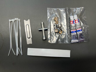 TAMIYA CLOD BUSTER BLACK EDITION TOOL BAG / TAMIYA RC CERAMIC GREASE 5/PARTS RC